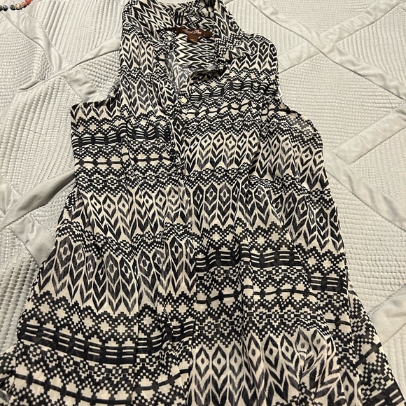 Large lightweight Brouse from sweet pea - Picture 8 of 8